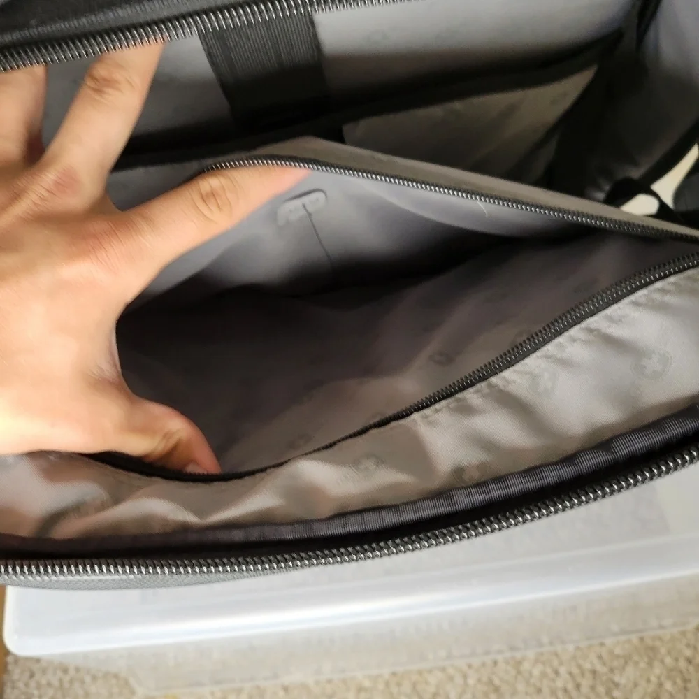 𝅺SWISSGEAR Laptop Bag - Great Condition